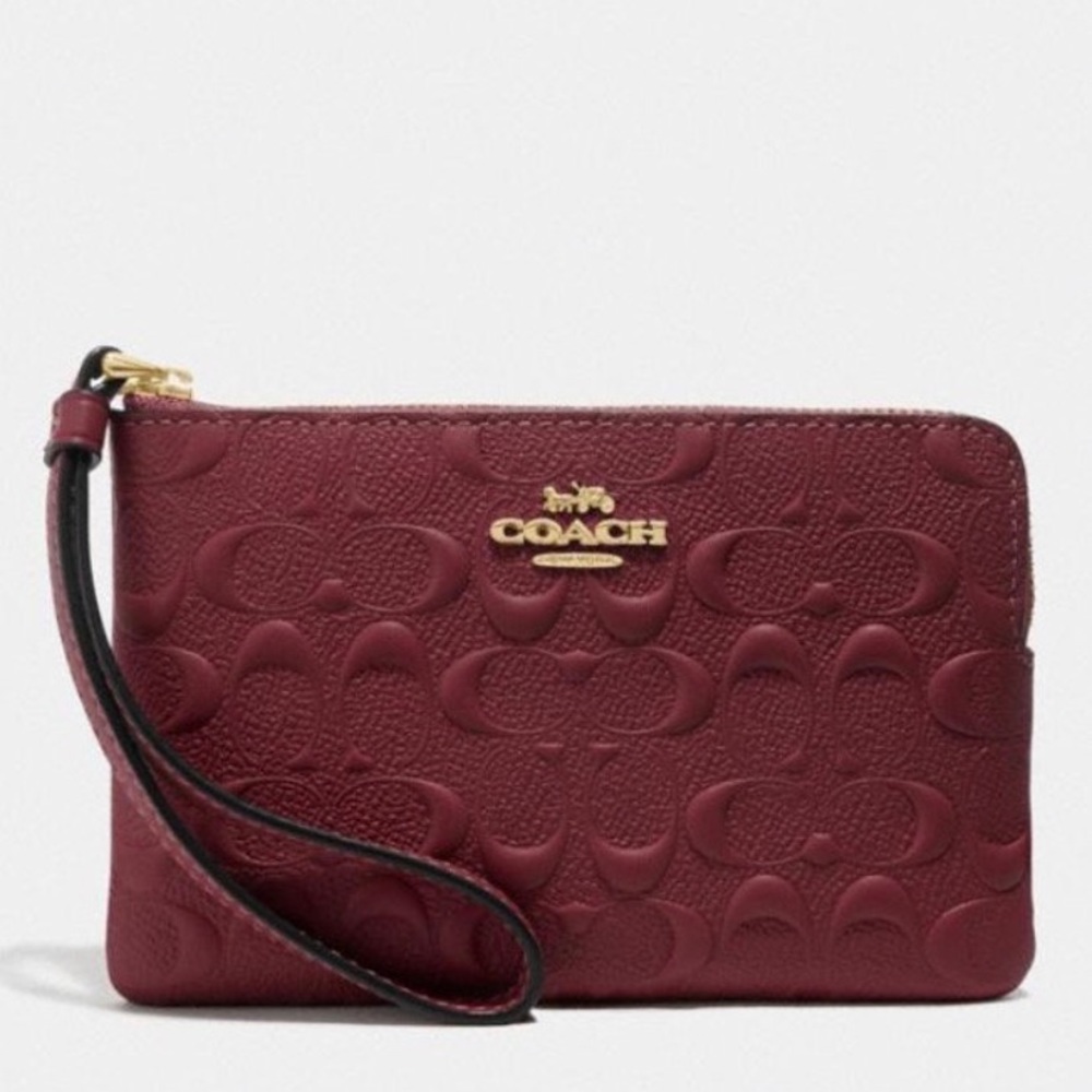 NWT Coach Signature Leather Corner Zip Wristlet
